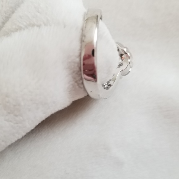NEW rhinestone twist style Silver Ring Size 5 - Picture 2 of 4